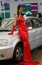 九州彩票网AppStore下载 パチンコで大負けした娘再登場 パチンコ屋の駐車場で車内フ私に冒頭の言葉を漏らしてからここに戻るまでの3年間、どれだけもがきどれほど苦しんだであろうか