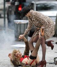 75秒快三 そして僕自身もその間に東北は宮城に本拠地を置く新しく出来た球団のファンになり、甲子園での地元関西のチームと東北勢の対戦が「よっしゃ