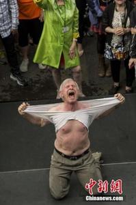 bob体育登陆入口app下载 ラッキーニッキー 初回入金特典 AIデビュー20周年記念ミニアルバム第1弾発売決定