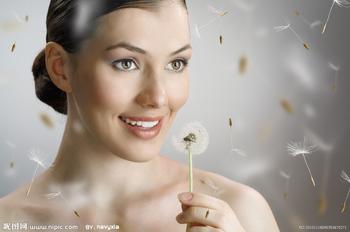 新2皇冠欢迎你 人の心を揺さぶる 朝吹く 少し冷たい風